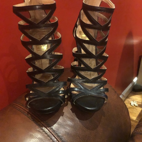 Black Ankle Platforms - Picture 4 of 5